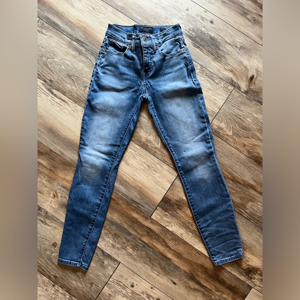 EUC Women’s Lucky Brand Skinny Jeans. Size 0.